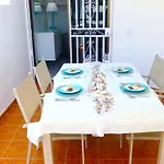 Encantador Con Terraza, Cristianos Apartment *