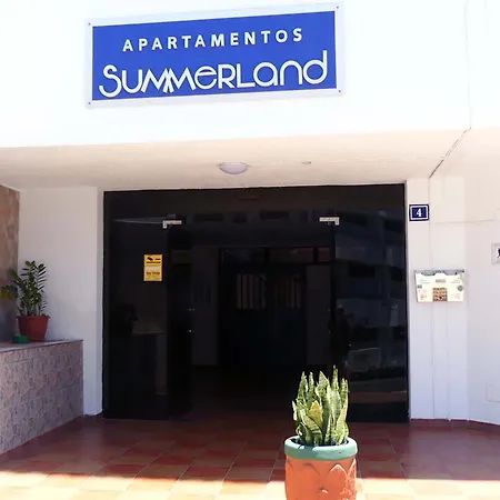 Encantador Con Terraza, Cristianos