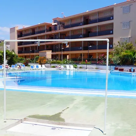Encantador Con Terraza, Cristianos