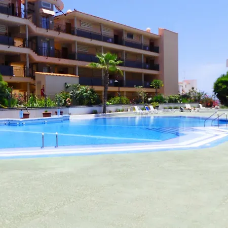 Encantador Con Terraza, Cristianos *
