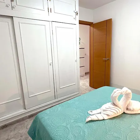 Encantador Con Terraza, Cristianos Appartamento *